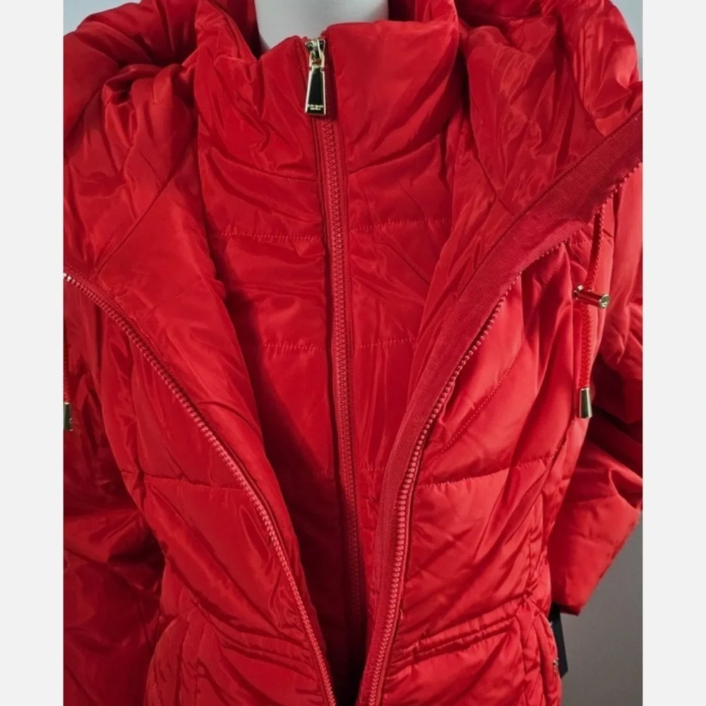 KATE SPADE RED WINTER PUFFER COAT!! Warm and gorgeous! New! M